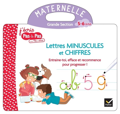 Lettres minuscules et chiffres. Livre ardoise avec un feutre effaçable